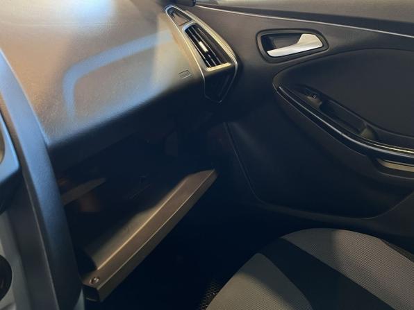 Ford Focus III с пробегом 2013 года, цена 730 000 рублей, 237767 км, хэтчбек, Автокод Объявления