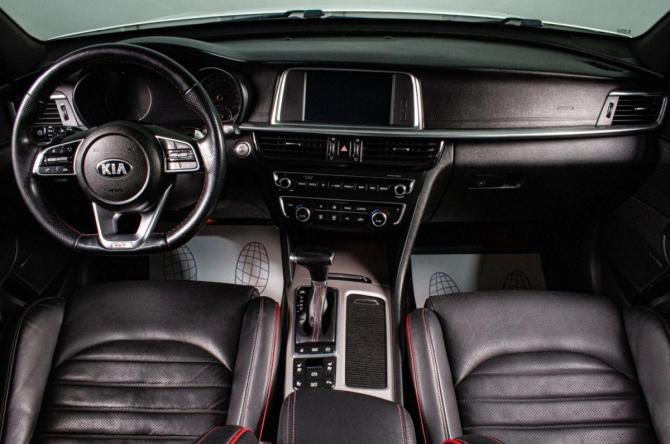 Kia Optima IV Рестайлинг с пробегом 2018 года, цена 2 129 000 рублей, 120000 км, седан, Автокод Объявления
