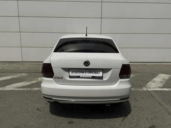 Volkswagen Polo V Рестайлинг с пробегом 2016 года, цена 930 000 рублей, 240188 км, седан, Автокод Объявления