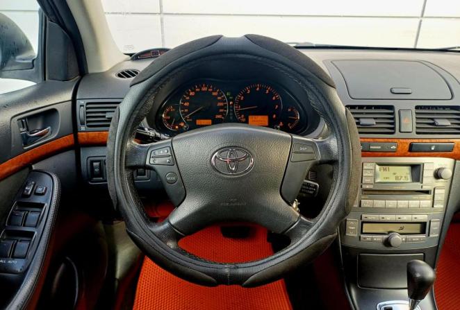 Toyota Avensis II Рестайлинг с пробегом 2006 года, цена 820 000 рублей, 297013 км, седан, Автокод Объявления
