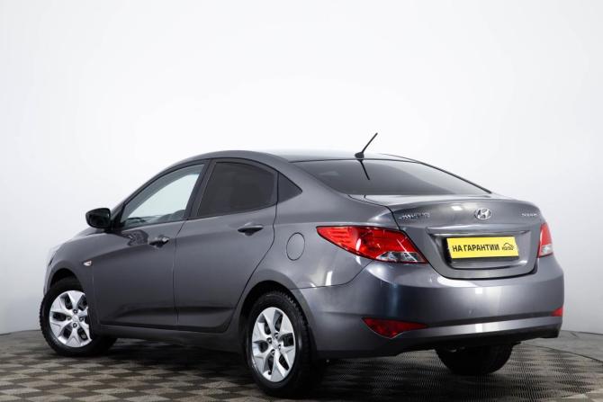 Hyundai Solaris I Рестайлинг с пробегом 2015 года, цена 789 000 рублей, 62823 км, седан, Автокод Объявления