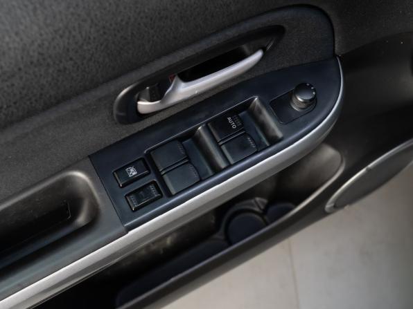 Suzuki Grand Vitara II Рестайлинг с пробегом 2012 года, цена 1 200 000 рублей, 199243 км, внедорожник, Автокод Объявления