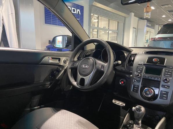 Kia Cerato II с пробегом 2011 года, цена 950 000 рублей, 175552 км, седан, Автокод Объявления