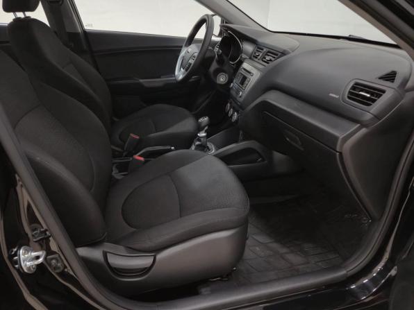 Kia Rio III Рестайлинг с пробегом 2017 года, цена 1 050 000 рублей, 111048 км, седан, Автокод Объявления