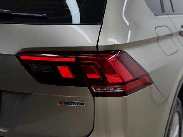 Volkswagen Tiguan II с пробегом 2019 года, цена 2 987 000 рублей, 30484 км, внедорожник, Автокод Объявления