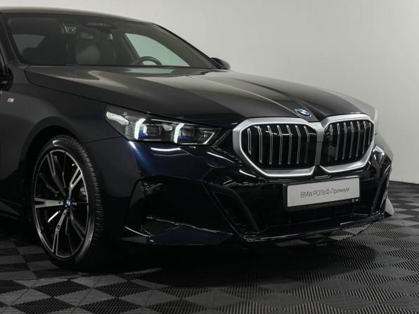 BMW 5 серии VIII (G60/G61/G68) с пробегом 2023 года, цена 7 396 590 рублей, 25001 км, седан, Автокод Объявления