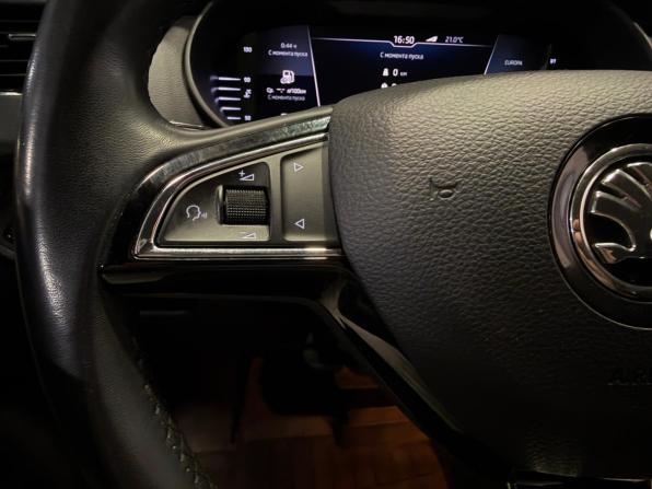 Skoda Octavia III (A7) Рестайлинг с пробегом 2019 года, цена 1 879 000 рублей, 138000 км, лифтбек, Автокод Объявления