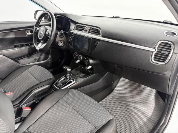 Kia Rio IV с пробегом 2018 года, цена 1 149 100 рублей, 139168 км, хэтчбек, Автокод Объявления