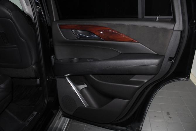 Cadillac Escalade IV с пробегом 2015 года, цена 5 555 000 рублей, 145789 км, внедорожник, Автокод Объявления