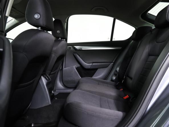 Skoda Octavia III (A7) с пробегом 2016 года, цена 1 690 000 рублей, 179944 км, лифтбек, Автокод Объявления