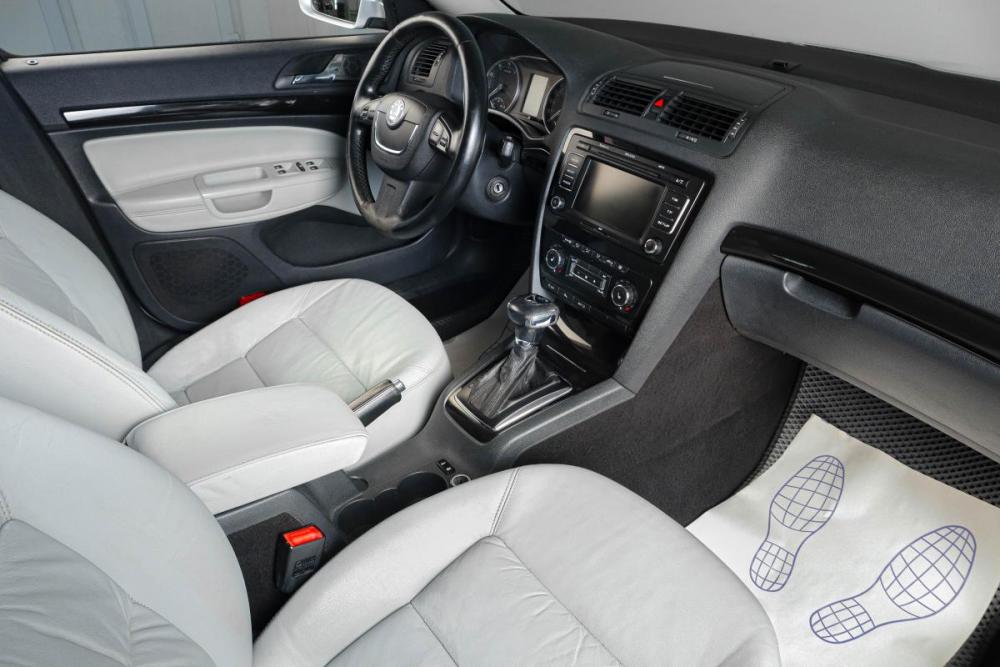 Skoda Octavia RS II Рестайлинг Тюмень  - изображение 11