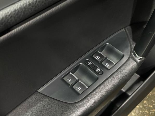 Volkswagen Touareg II Рестайлинг с пробегом 2015 года, цена 2 970 000 рублей, 204603 км, внедорожник, Автокод Объявления