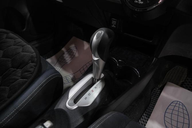 Honda Insight II с пробегом 2012 года, цена 899 000 рублей, 155000 км, хэтчбек, Автокод Объявления