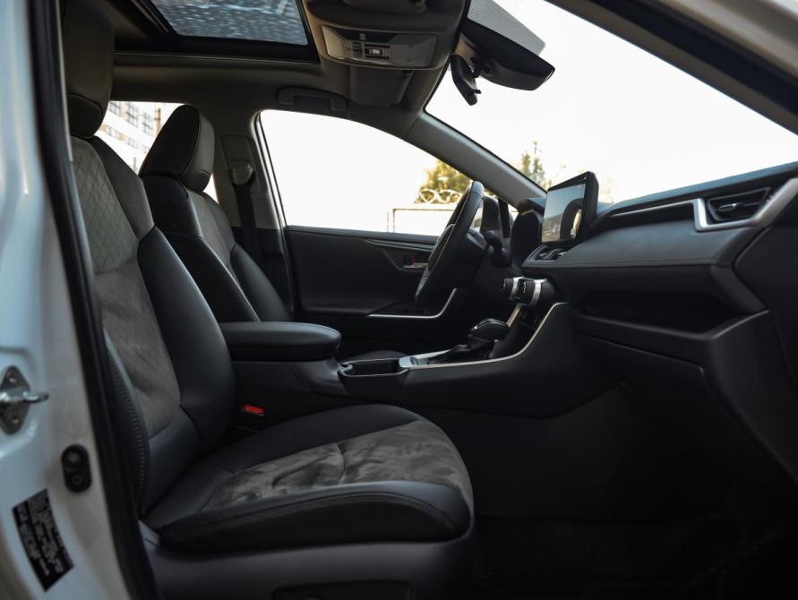 Toyota RAV4 V (XA50) Санкт-Петербург  - изображение 24
