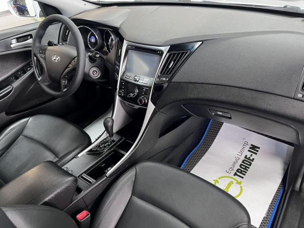 Hyundai Sonata VI (YF) с пробегом 2011 года, цена 1 120 000 рублей, 179814 км, седан, Автокод Объявления