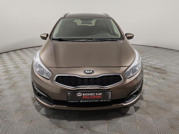 Kia Ceed II Рестайлинг с пробегом 2017 года, цена 1 199 000 рублей, 140434 км, универсал, Автокод Объявления