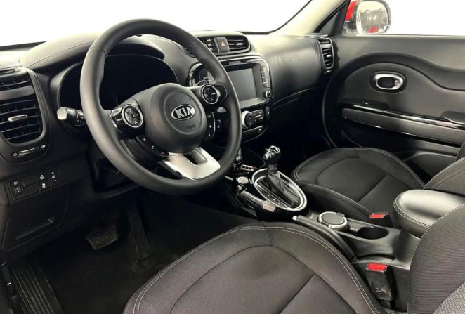 Kia Soul II Рестайлинг с пробегом 2018 года, цена 1 575 000 рублей, 120550 км, хэтчбек, Автокод Объявления