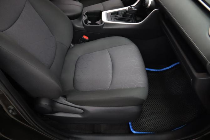 Toyota RAV4 V (XA50) с пробегом 2020 года, цена 3 295 950 рублей, 52255 км, внедорожник, Автокод Объявления