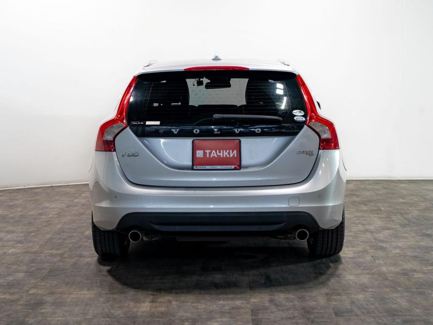 Volvo V60 I Чита  - изображение 4
