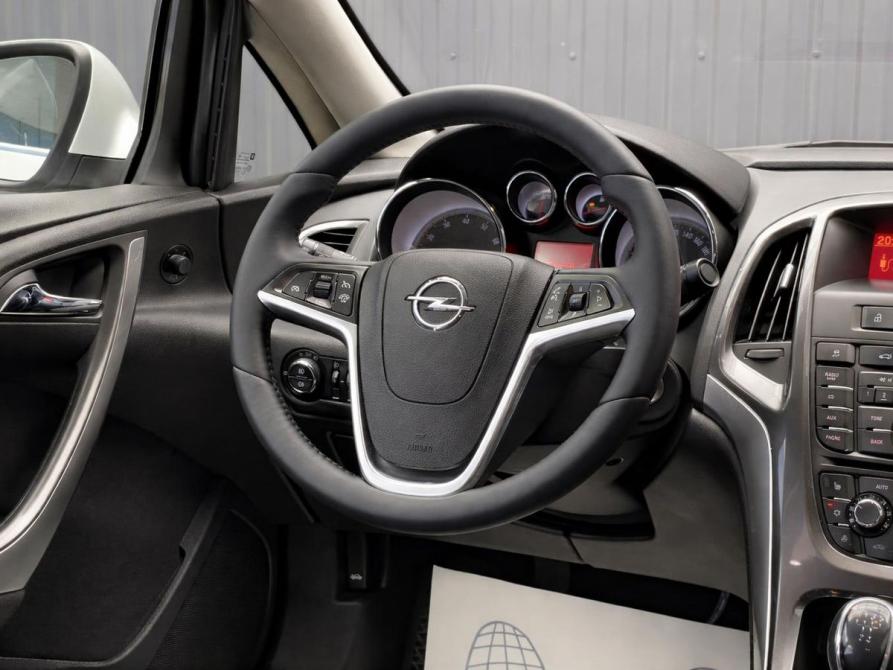 Opel Astra J Рестайлинг Пермь  - изображение 12