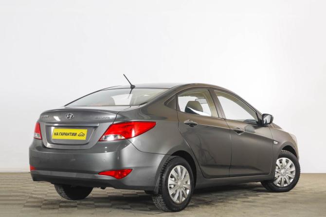 Hyundai Solaris I Рестайлинг с пробегом 2015 года, цена 999 000 рублей, 135000 км, седан, Автокод Объявления