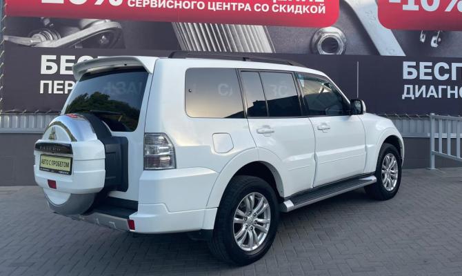 Mitsubishi Pajero IV Рестайлинг 1 с пробегом 2011 года, цена 1 850 000 рублей, 215000 км, внедорожник, Автокод Объявления