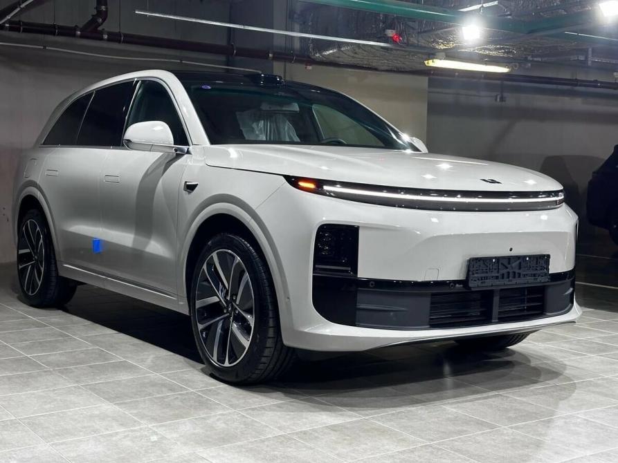 Li Auto (Lixiang) L6 Москва  - изображение 3