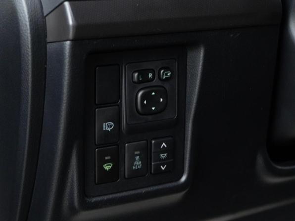 Toyota Land Cruiser Prado 150 Series с пробегом 2011 года, цена 2 245 077 рублей, 302862 км, внедорожник, Автокод Объявления