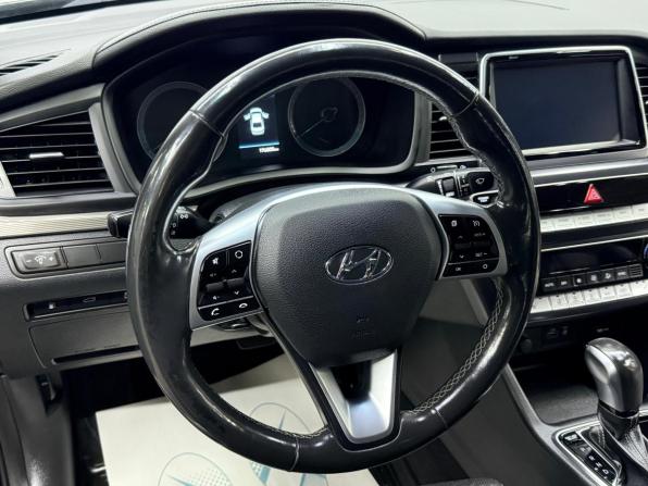 Hyundai Sonata VII (LF) Рестайлинг с пробегом 2019 года, цена 1 670 000 рублей, 176800 км, седан, Автокод Объявления