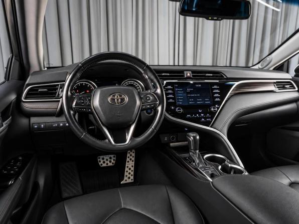 Toyota Camry VIII (XV70) с пробегом 2018 года, цена 2 839 000 рублей, 148092 км, седан, Автокод Объявления