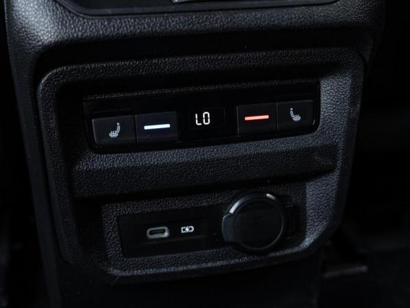 Volkswagen Tiguan II Рестайлинг с пробегом 2021 года, цена 3 650 000 рублей, 77192 км, внедорожник, Автокод Объявления