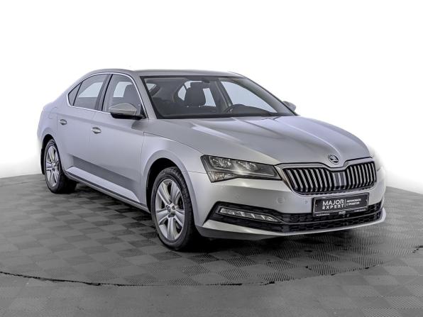 Skoda Superb III Рестайлинг с пробегом 2021 года, цена 2 440 000 рублей, 133030 км, лифтбек, Автокод Объявления