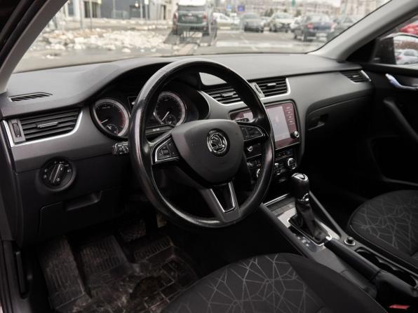 Skoda Octavia III (A7) Рестайлинг с пробегом 2019 года, цена 1 578 000 рублей, 195114 км, лифтбек, Автокод Объявления