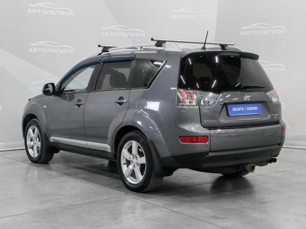 Mitsubishi Outlander II с пробегом 2007 года, цена 1 050 000 рублей, 300200 км, внедорожник, Автокод Объявления