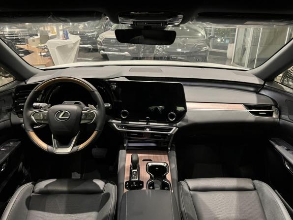 Lexus RX V с пробегом 2025 года, цена 11 941 000 рублей, 22 км, внедорожник, Автокод Объявления