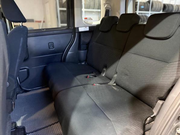 Toyota Roomy I с пробегом 2017 года, цена 999 000 рублей, 164271 км, минивэн, Автокод Объявления