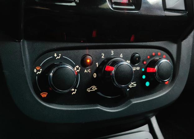 Renault Duster I Рестайлинг с пробегом 2016 года, цена 1 349 000 рублей, 111510 км, внедорожник, Автокод Объявления