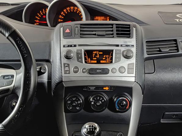 Toyota Verso I с пробегом 2011 года, цена 900 000 рублей, 306977 км, компактвэн, Автокод Объявления