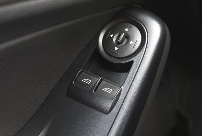 Ford Fiesta Mk6 Рестайлинг с пробегом 2015 года, цена 830 000 рублей, 154636 км, седан, Автокод Объявления