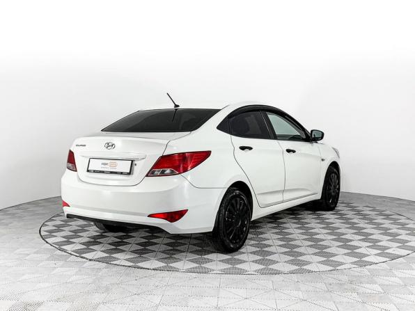 Hyundai Solaris I Рестайлинг с пробегом 2016 года, цена 581 000 рублей, 312801 км, седан, Автокод Объявления