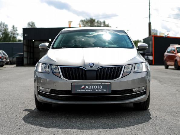 Skoda Octavia III (A7) Рестайлинг с пробегом 2017 года, цена 1 599 000 рублей, 132375 км, лифтбек, Автокод Объявления