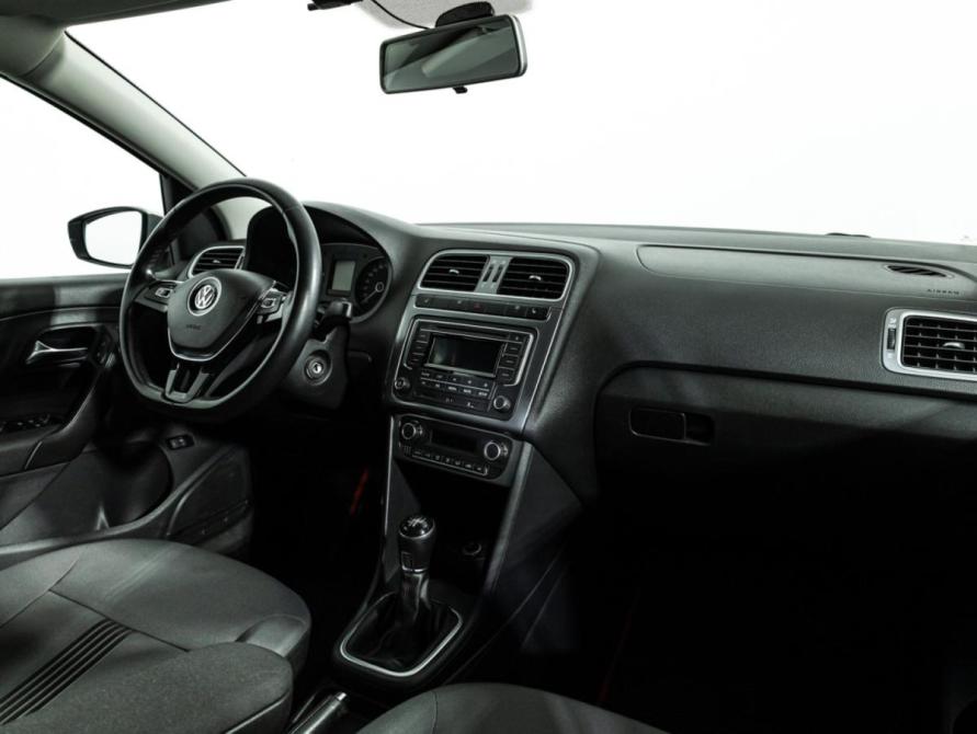 Volkswagen Polo V Рестайлинг Санкт-Петербург  - изображение 10
