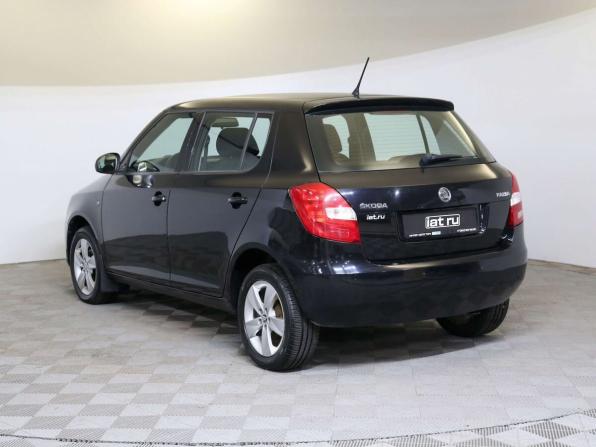 Skoda Fabia II Рестайлинг с пробегом 2013 года, цена 650 000 рублей, 135159 км, хэтчбек, Автокод Объявления