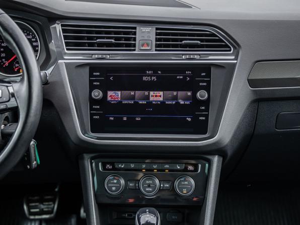 Volkswagen Tiguan II с пробегом 2019 года, цена 2 098 000 рублей, 155743 км, внедорожник, Автокод Объявления