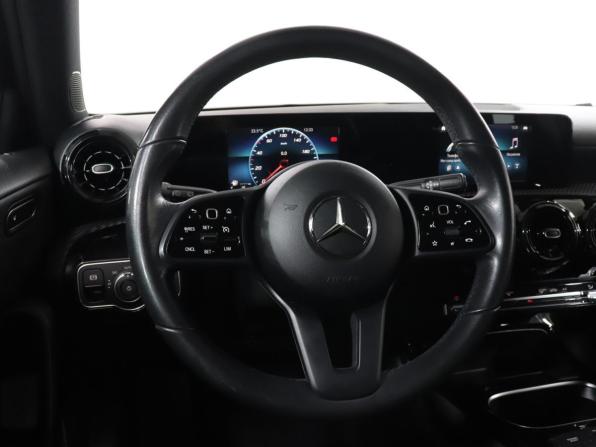 Mercedes-Benz A-Класс IV (W177) с пробегом 2019 года, цена 2 299 000 рублей, 93328 км, хэтчбек, Автокод Объявления
