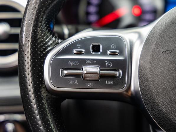 Mercedes-Benz C-Класс IV (W205) Рестайлинг с пробегом 2018 года, цена 2 348 000 рублей, 150802 км, седан, Автокод Объявления