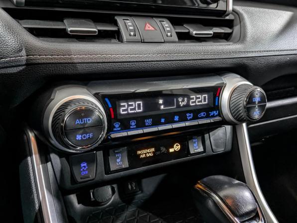Toyota RAV4 V (XA50) с пробегом 2019 года, цена 3 230 000 рублей, 101545 км, внедорожник, Автокод Объявления