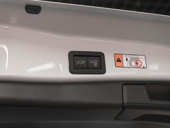 Toyota RAV4 VI (XA60) с пробегом 2025 года, цена 4 100 000 рублей, 20 км, внедорожник, Автокод Объявления