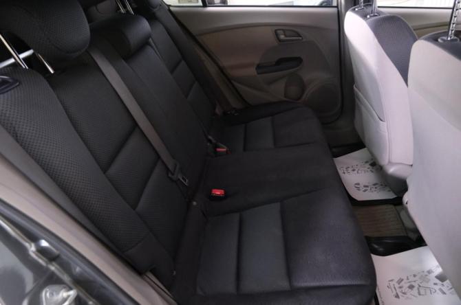 Honda Insight II с пробегом 2009 года, цена 879 000 рублей, 133500 км, хэтчбек, Автокод Объявления