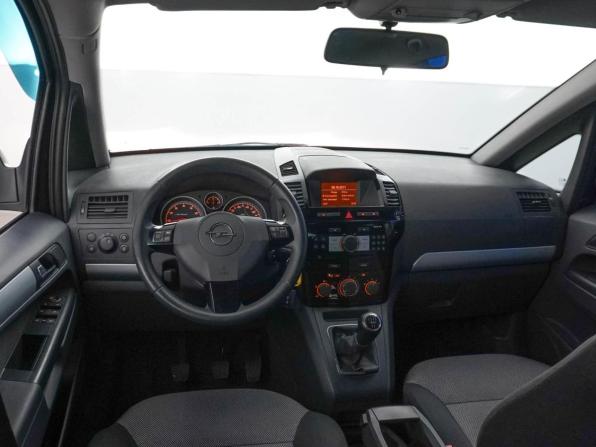 Opel Zafira B Рестайлинг с пробегом 2011 года, цена 699 077 рублей, 166110 км, компактвэн, Автокод Объявления